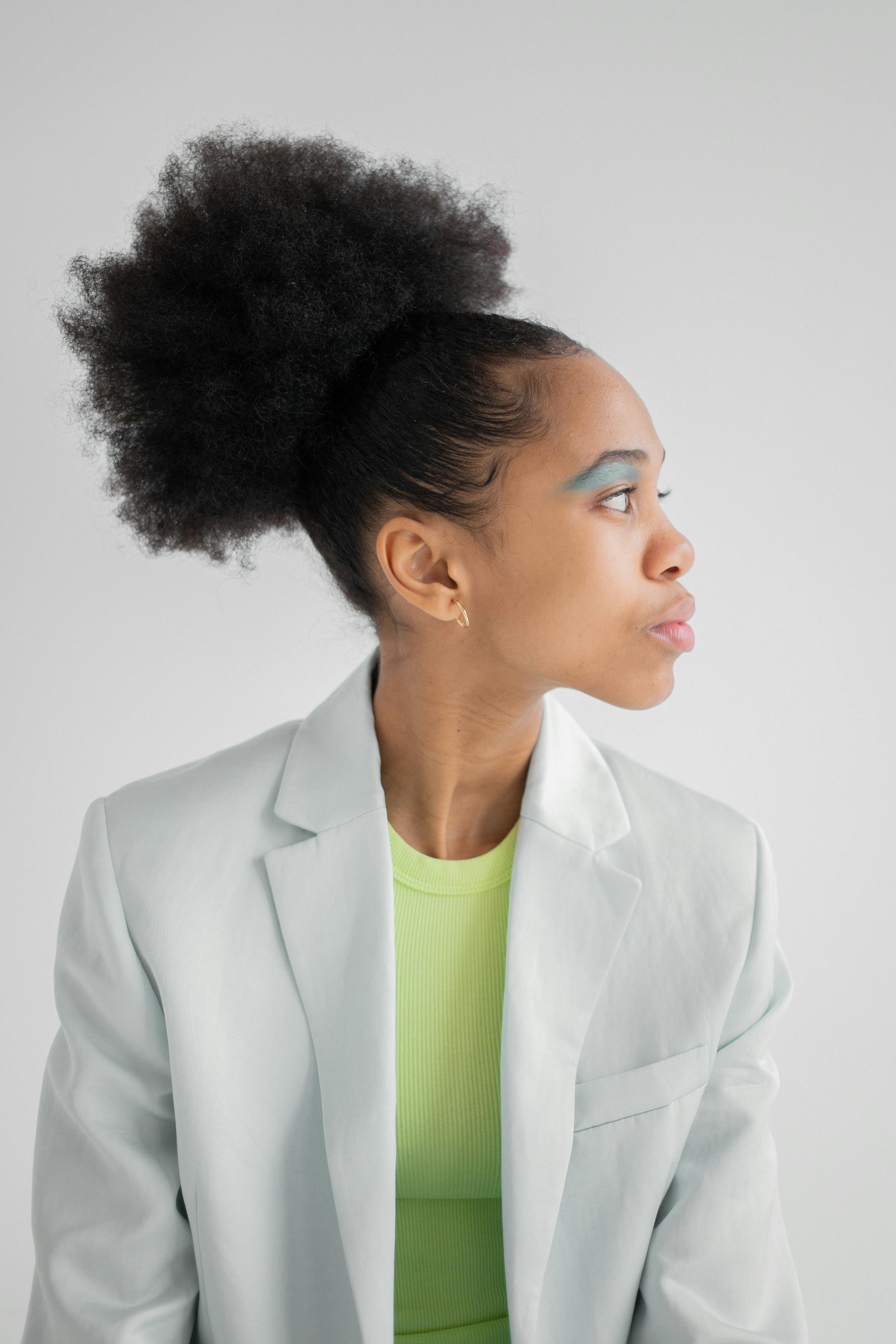 What does an intimate gaze look like?