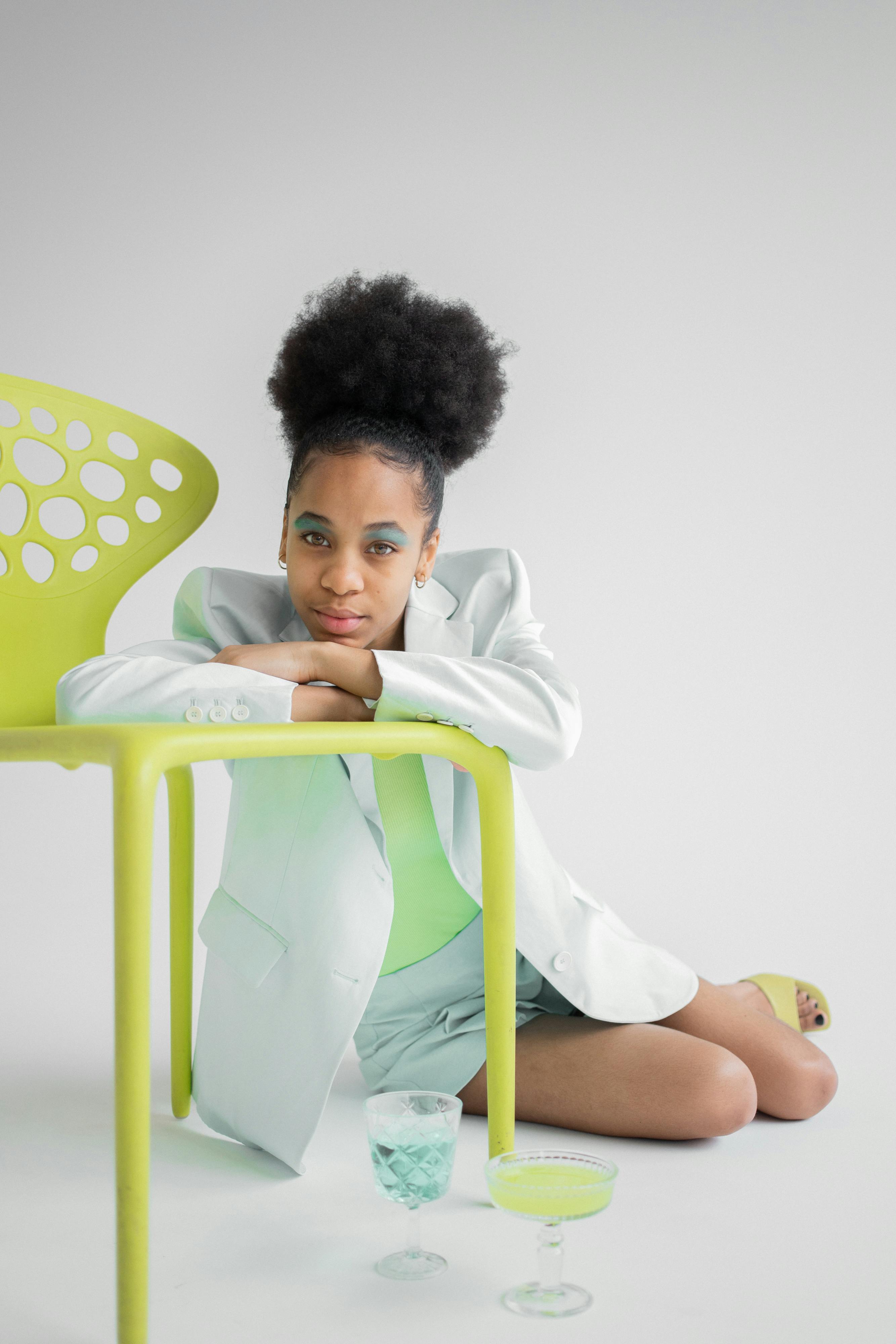 What color are lions attracted to?