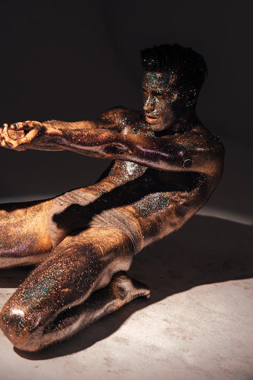 Man in Glittery Body art 