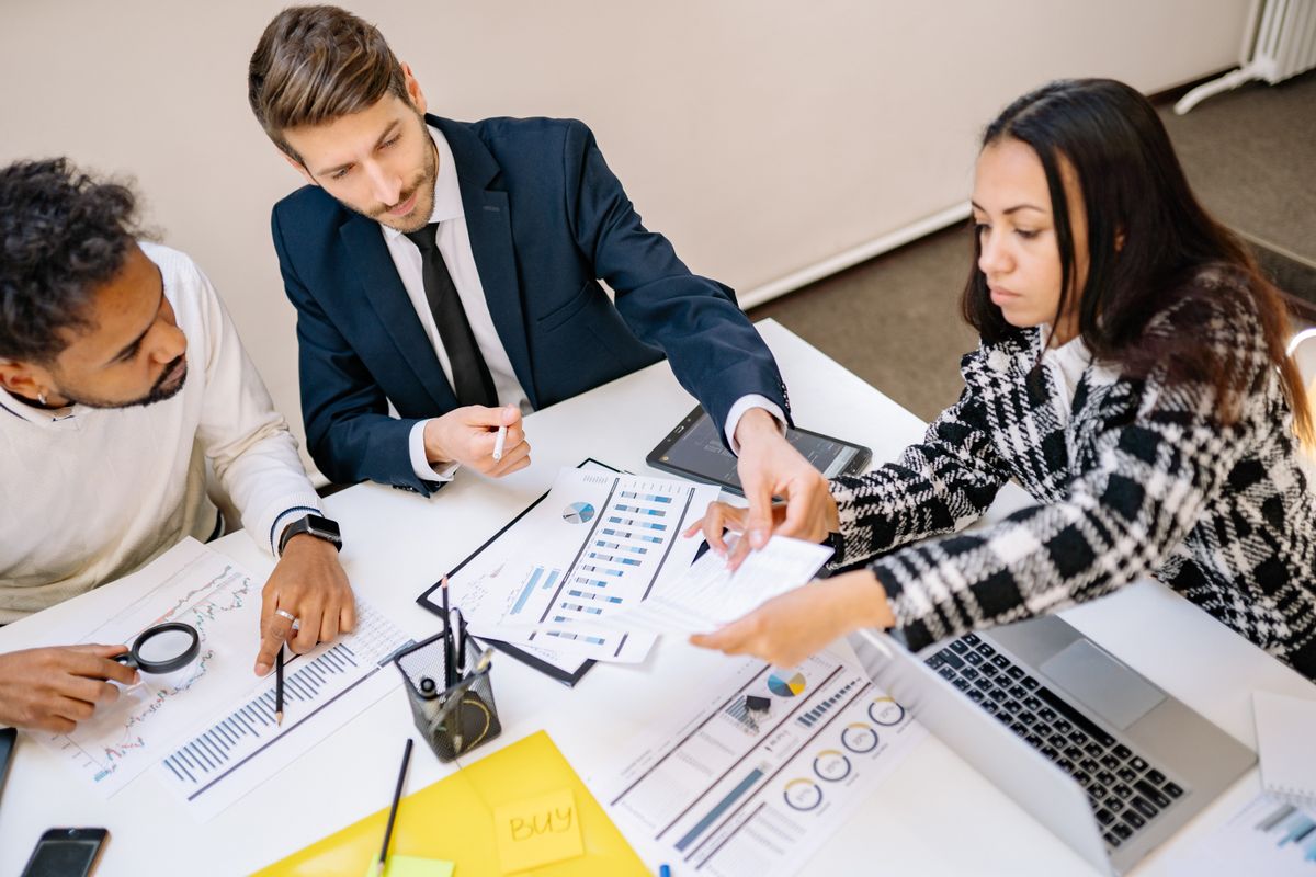 Data analysis and business strategy planning