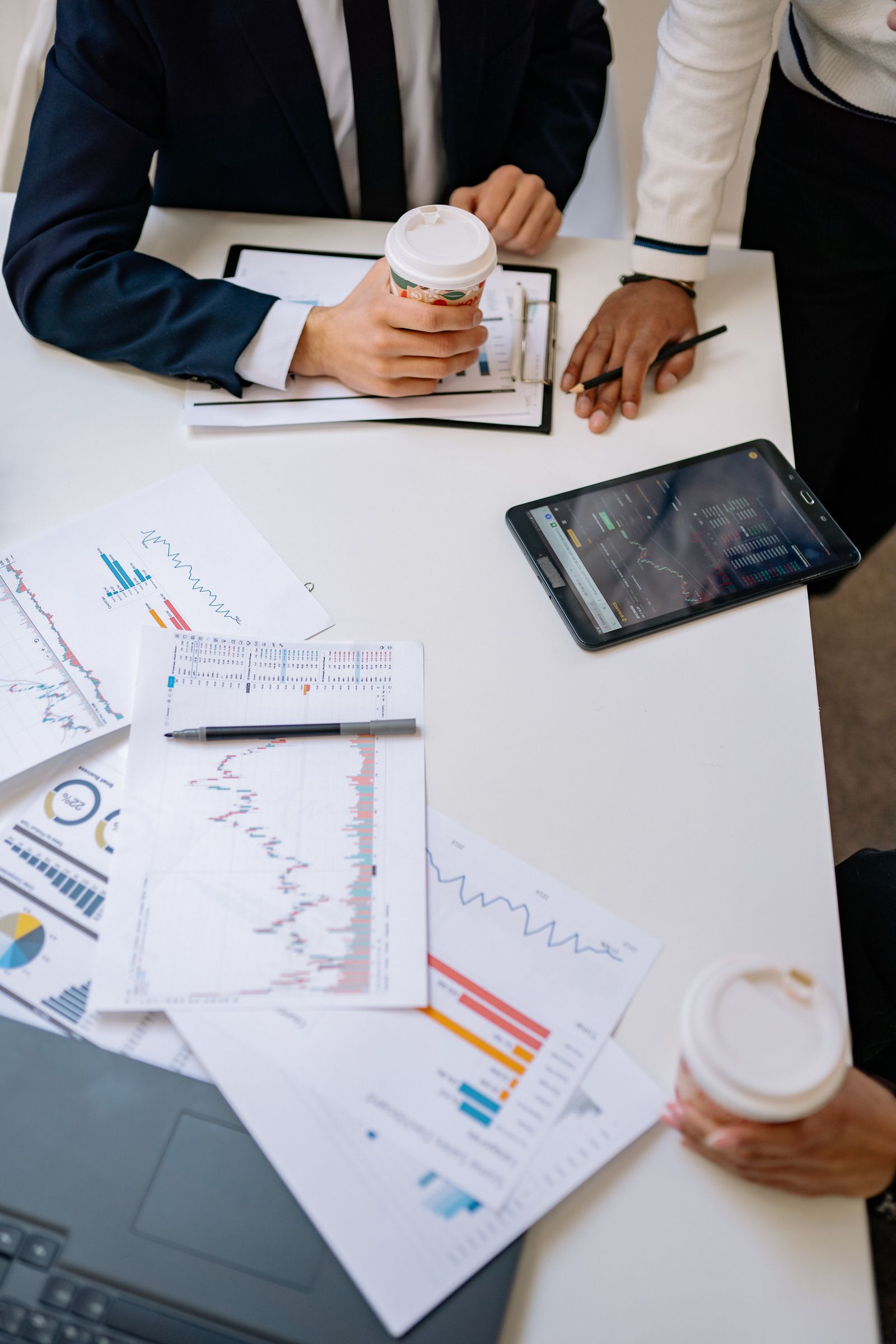 U.S. Business Activity Hit a 52-Month High in August, and Price Pressures Eased at the Same Time — Wallcrest Media cover image