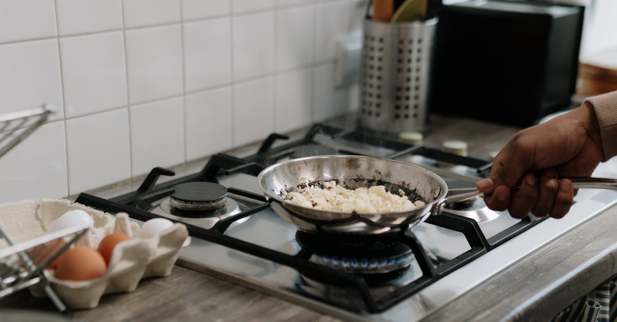 How to make over hard eggs on the stove