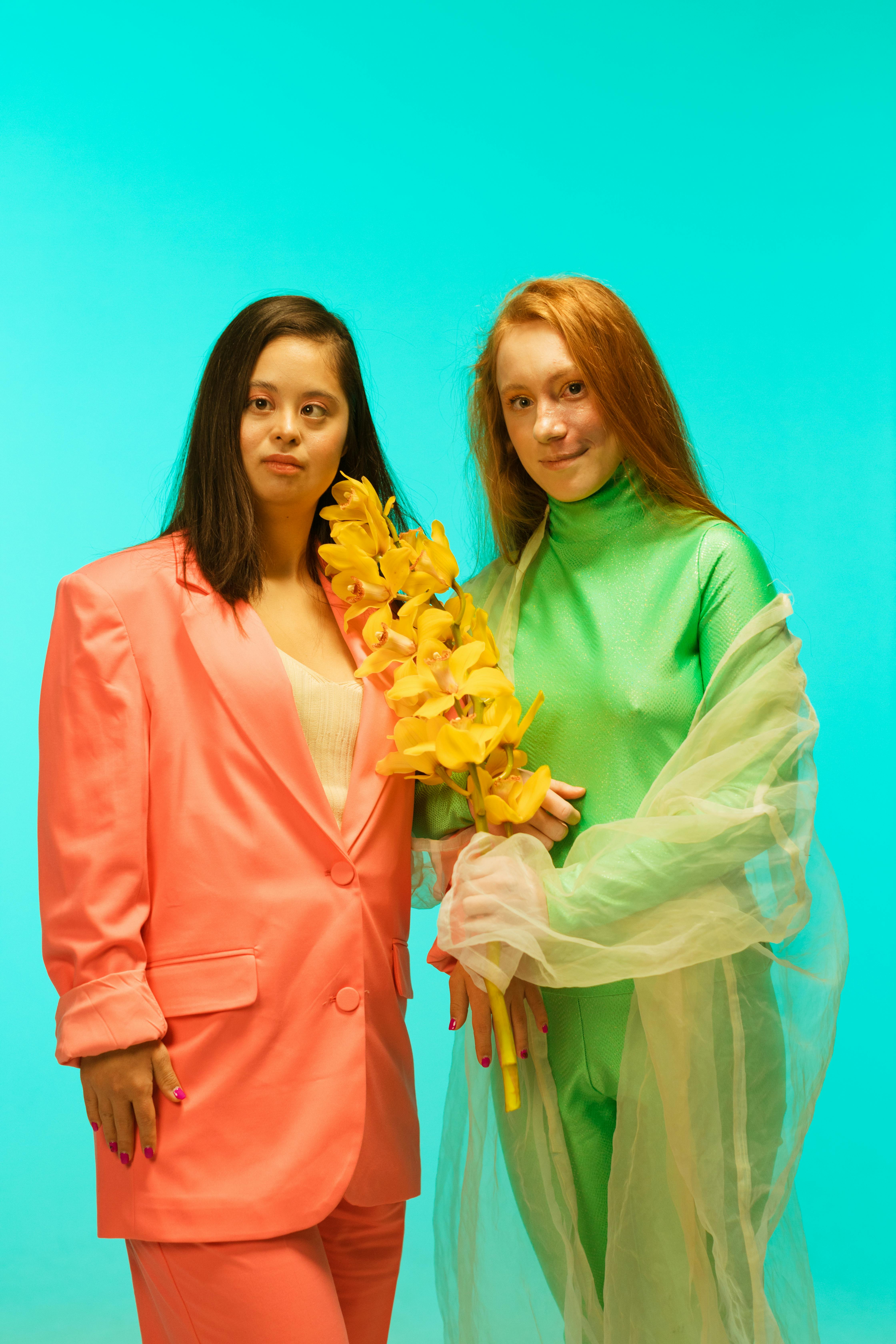 76. Trik Styling Blazer agar Tidak Terlihat Kaku