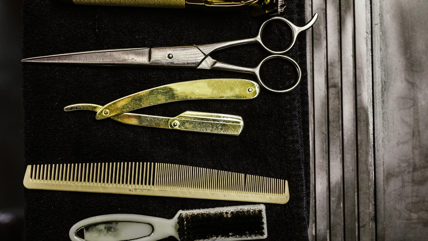 A Simple Men's Grooming Kit That Covers Everything