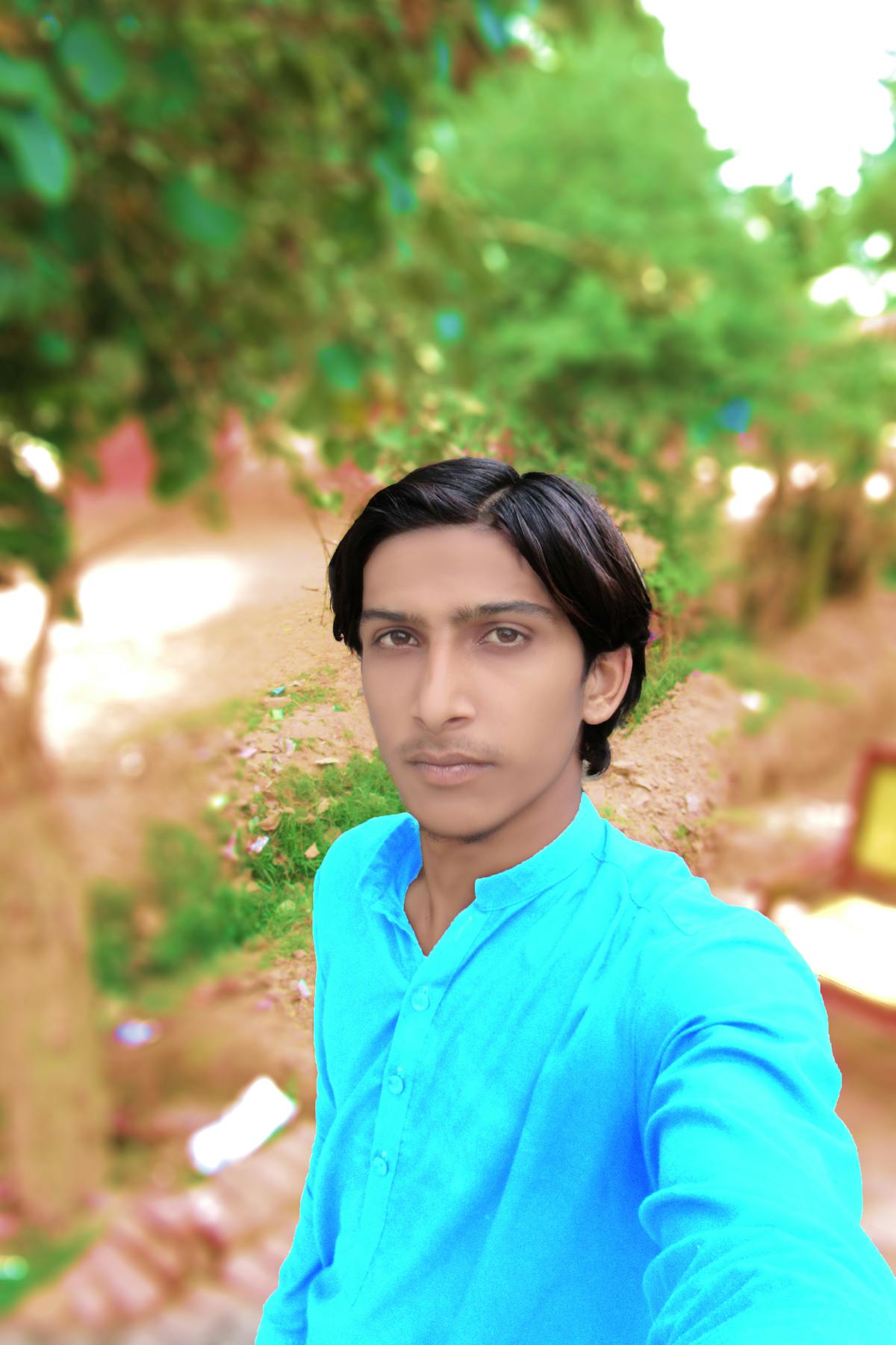 Bowl of lentil and vegetable stew with herbs and crusty bread