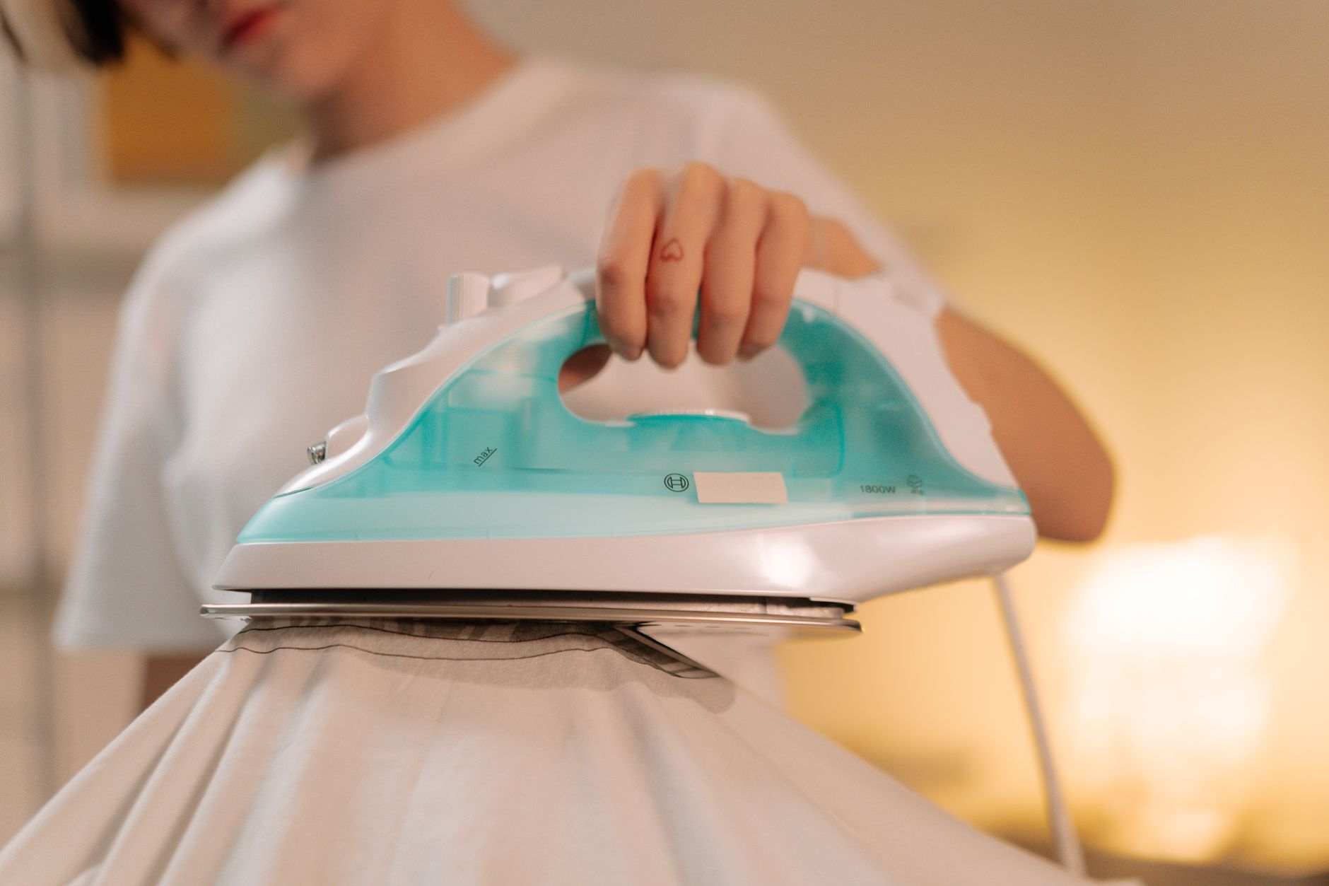 Best Iron for Quilting (2026)