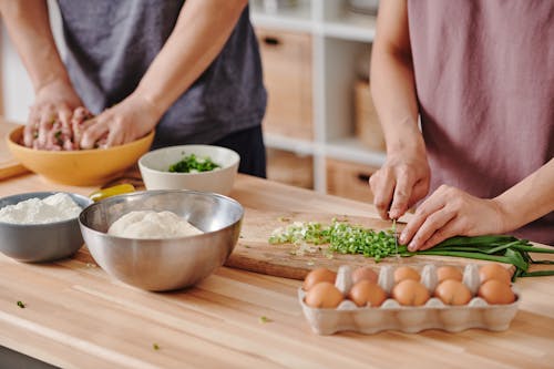 Gratis stockfoto met chef, eieren, hakken