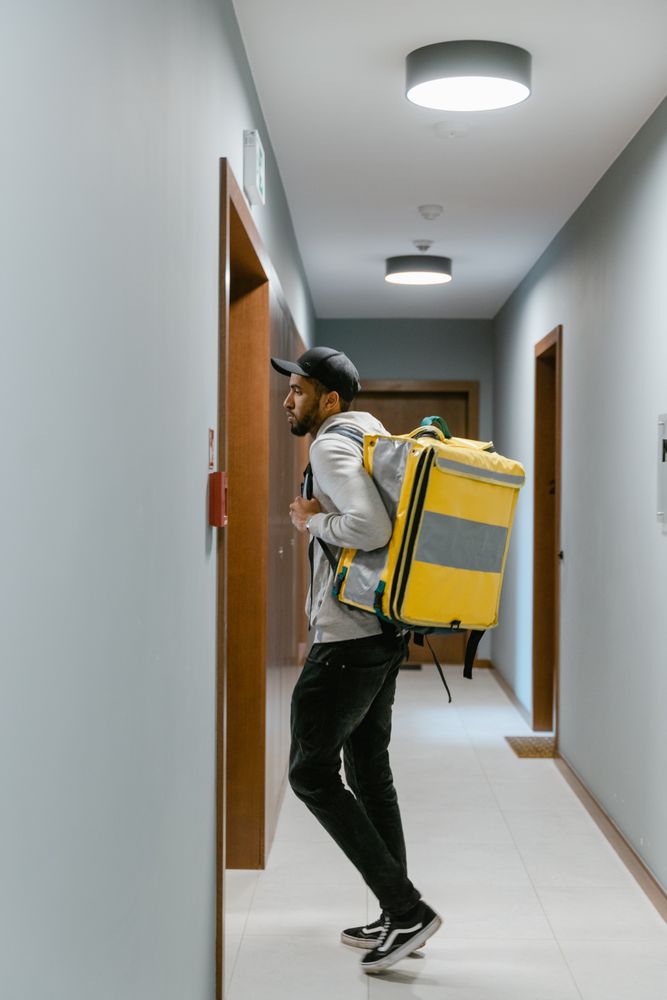 Delivery Guy Photos, Download The BEST Free Delivery Guy Stock Photos ...