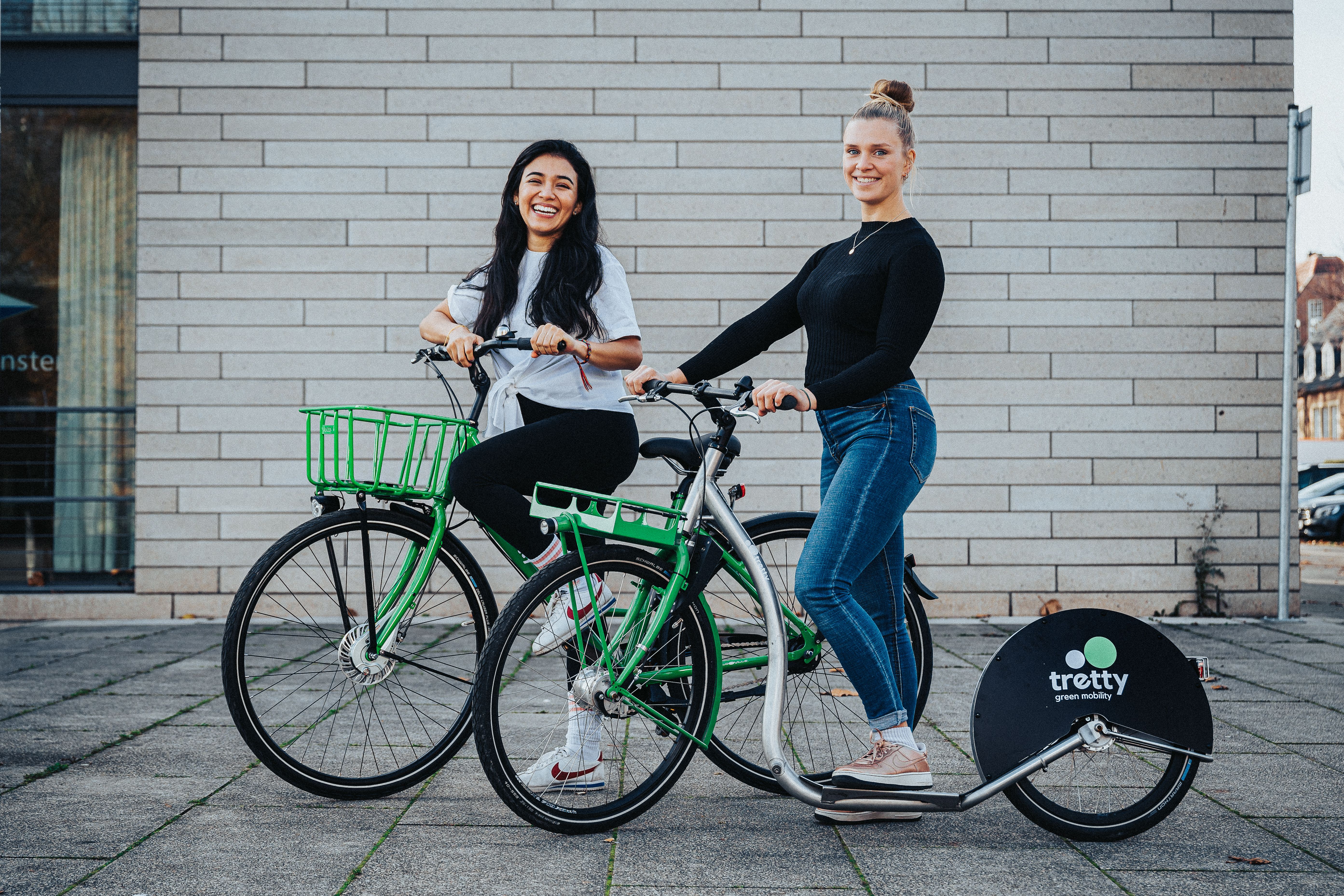 Moderne fiets met riemaandrijving