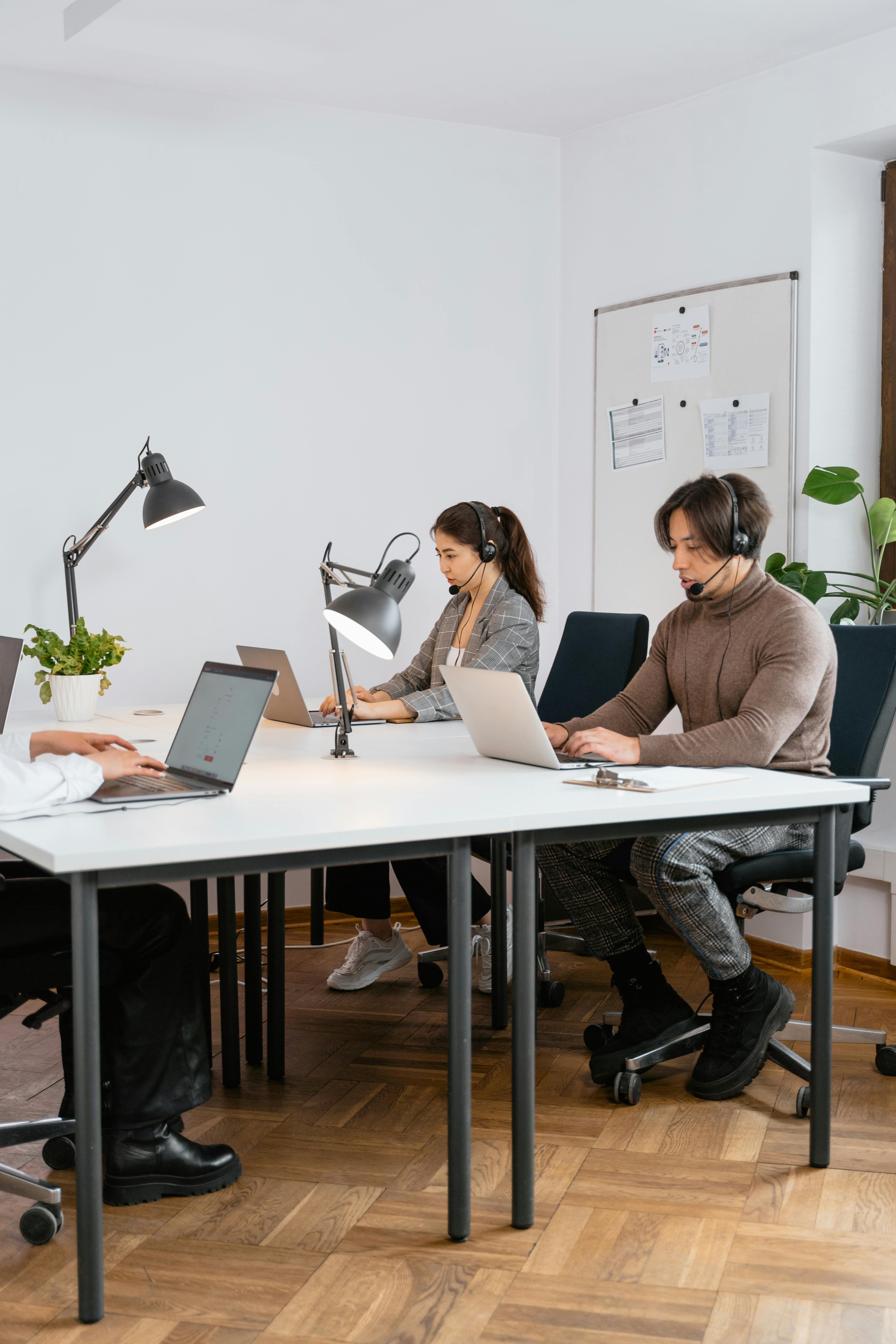 Dashboard showing technician schedule and job status