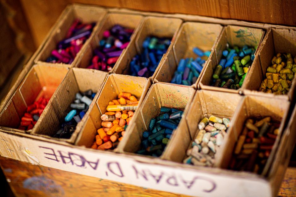 What is the best type of chalk paint to use for a dresser flip?