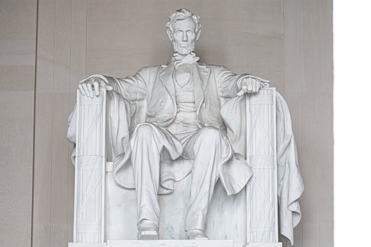 Statue Of Abraham Lincoln