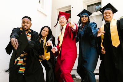 China's Top Grads Shift Gears: 19.1% Surge Toward Manufacturing and Energy