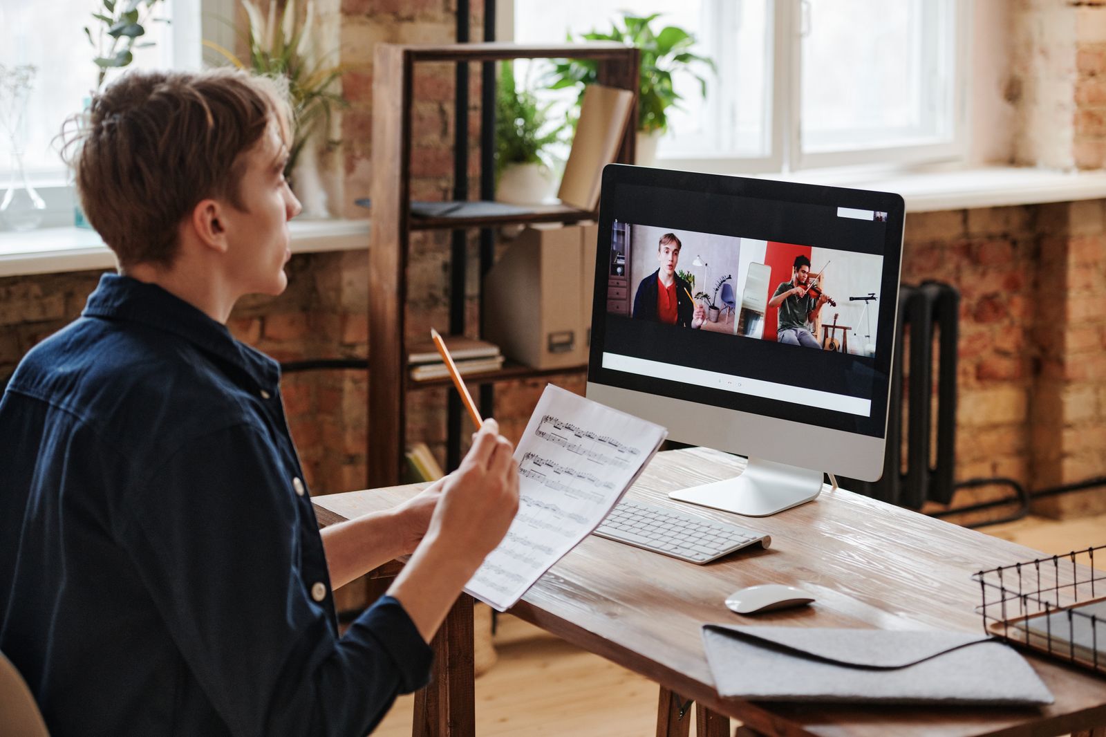 Video Drum Lessons vs a Real Teacher: An Honest Comparison