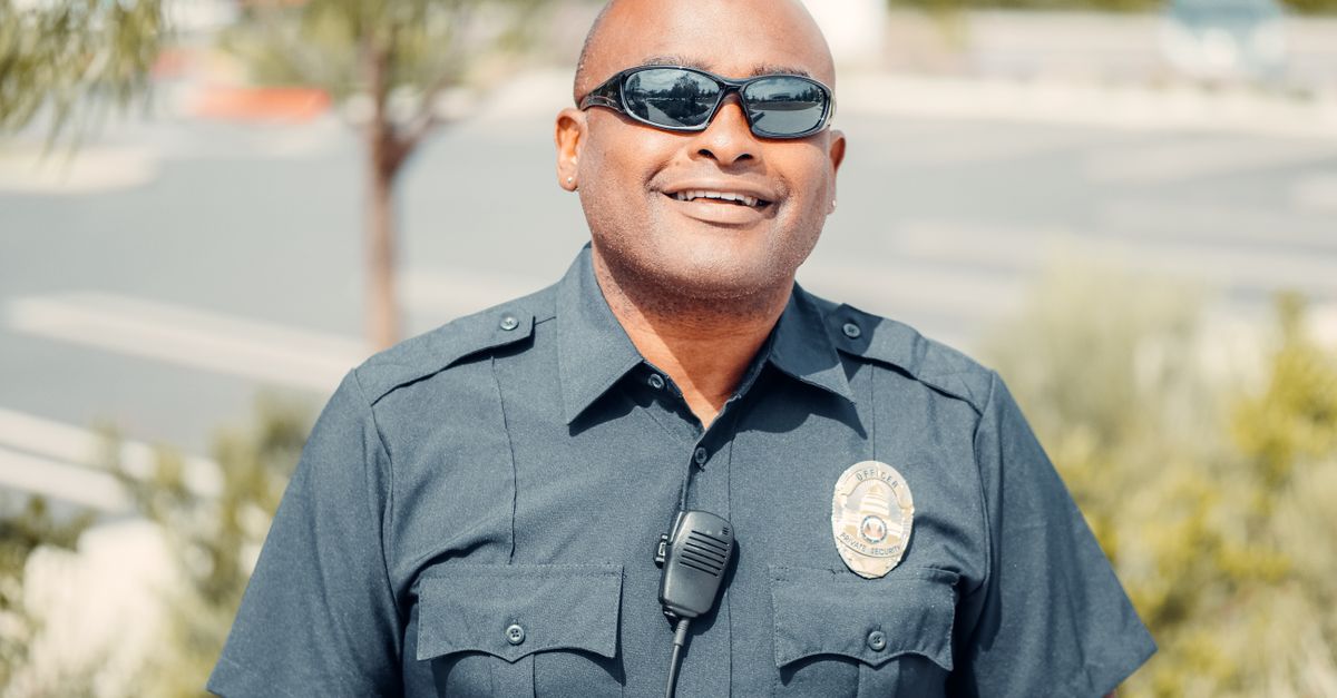 財經:如何在緊急情況下獲得警察協助?興安警助老婦安全返家
