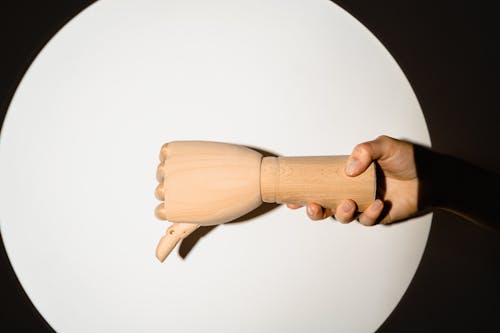 Безкоштовне стокове фото на тему «білий, великий палець вниз, дерев’яний»