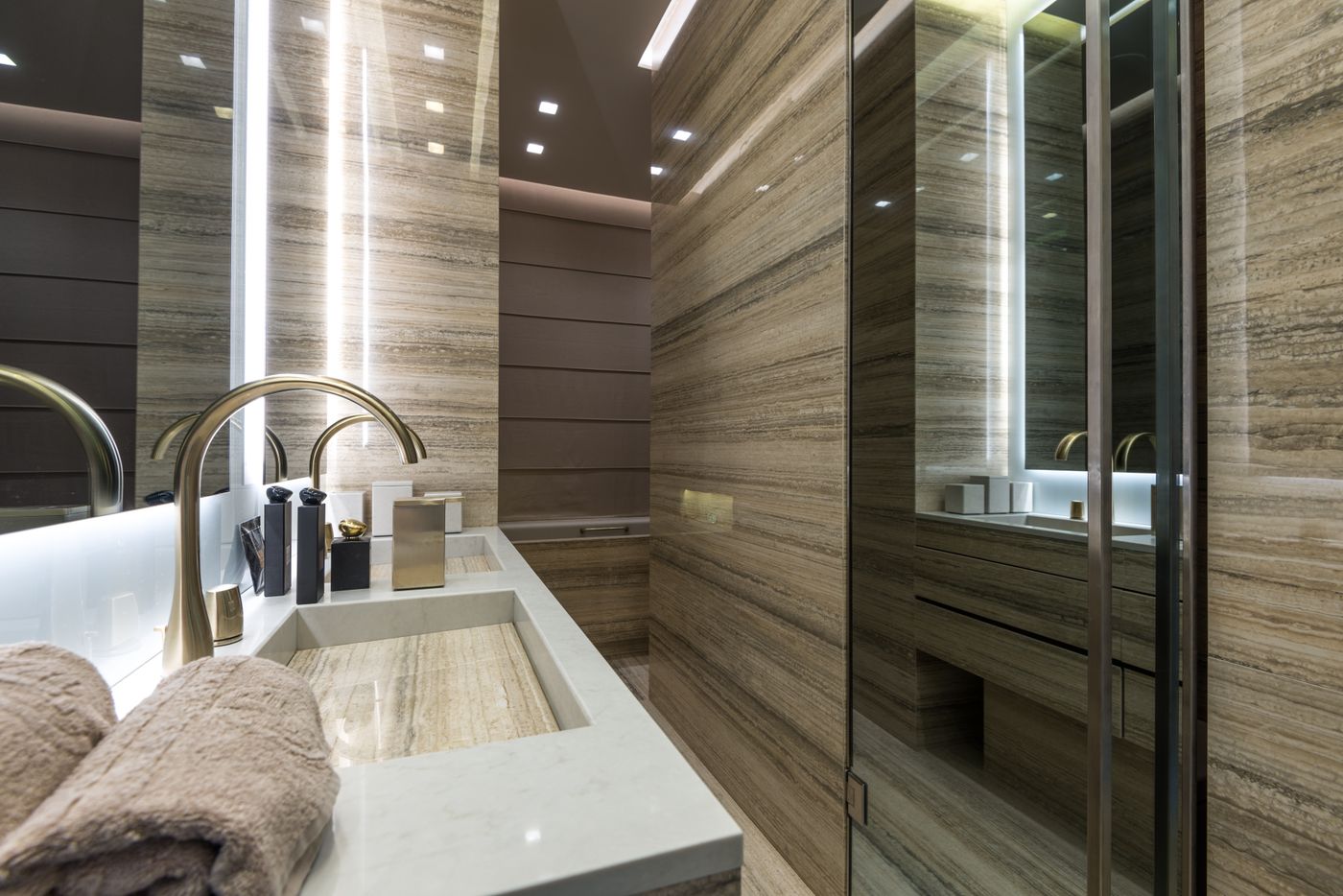 Contemporary bathroom