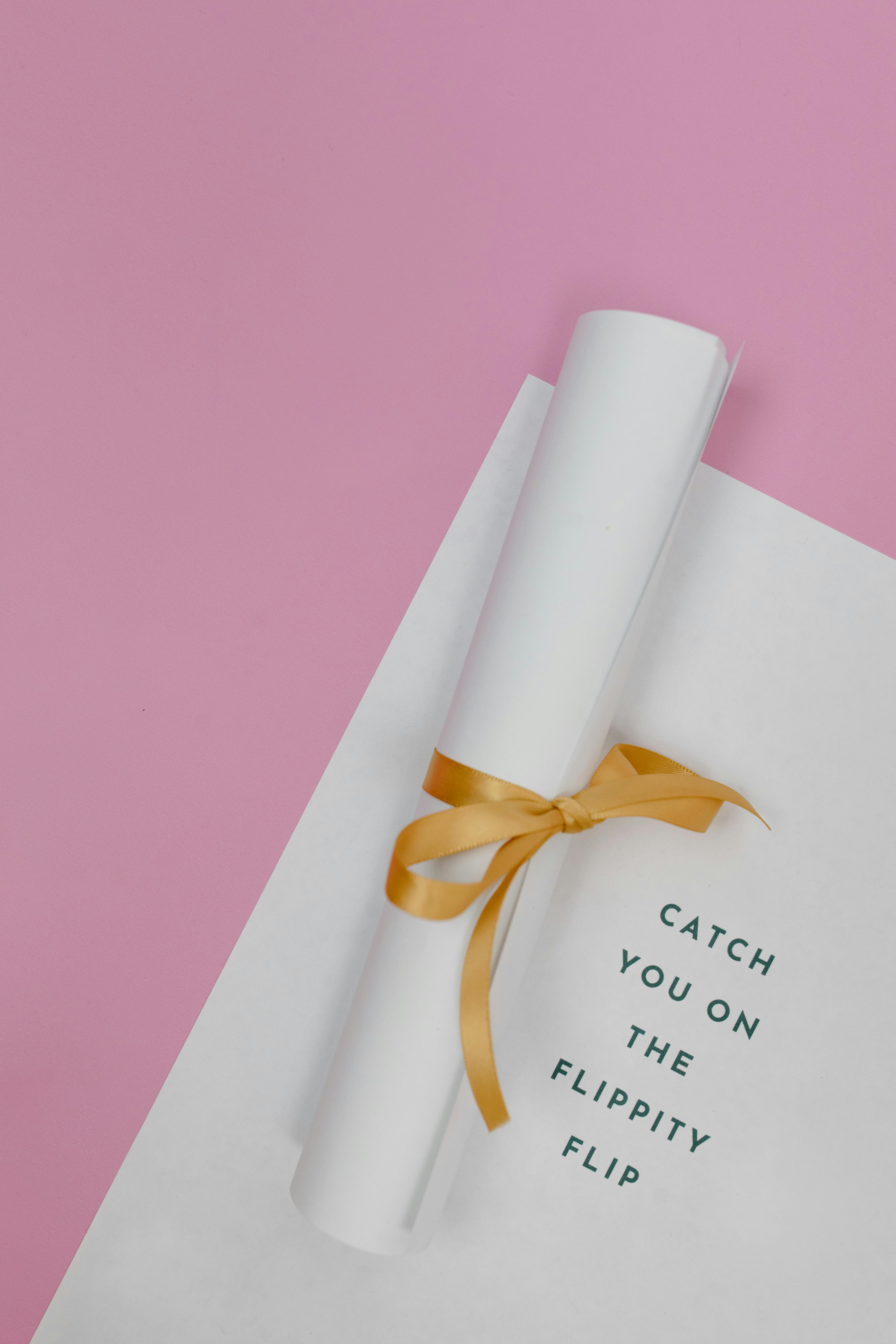 De franc Foto d'estoc gratuïta de antecedents de graduació, anunci, artesania en paper Foto d'estoc