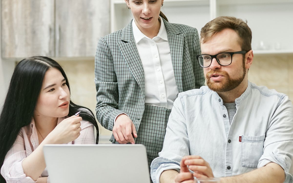 Adviser explaining a policy to a client