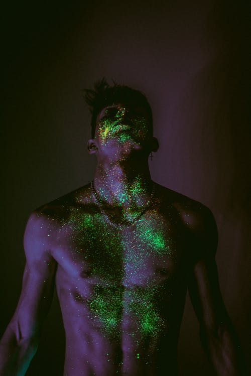 Free Naked male model with green glitter Stock Photo