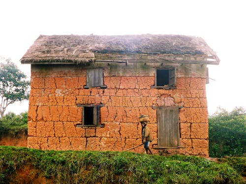 Free stock photo of child, country house, landscape