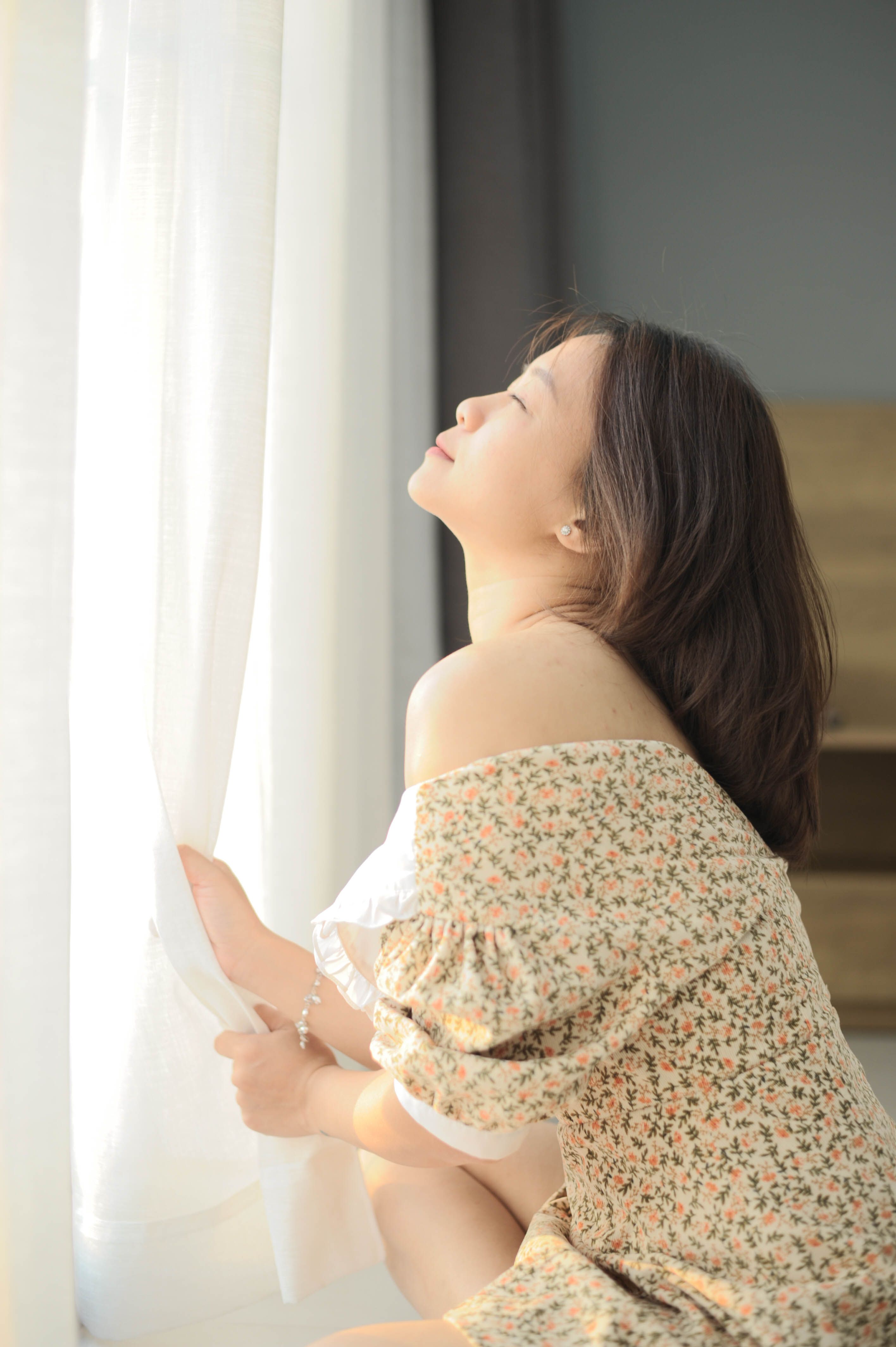 Woman Drying Her Hair with a Towel · Free Stock Photo