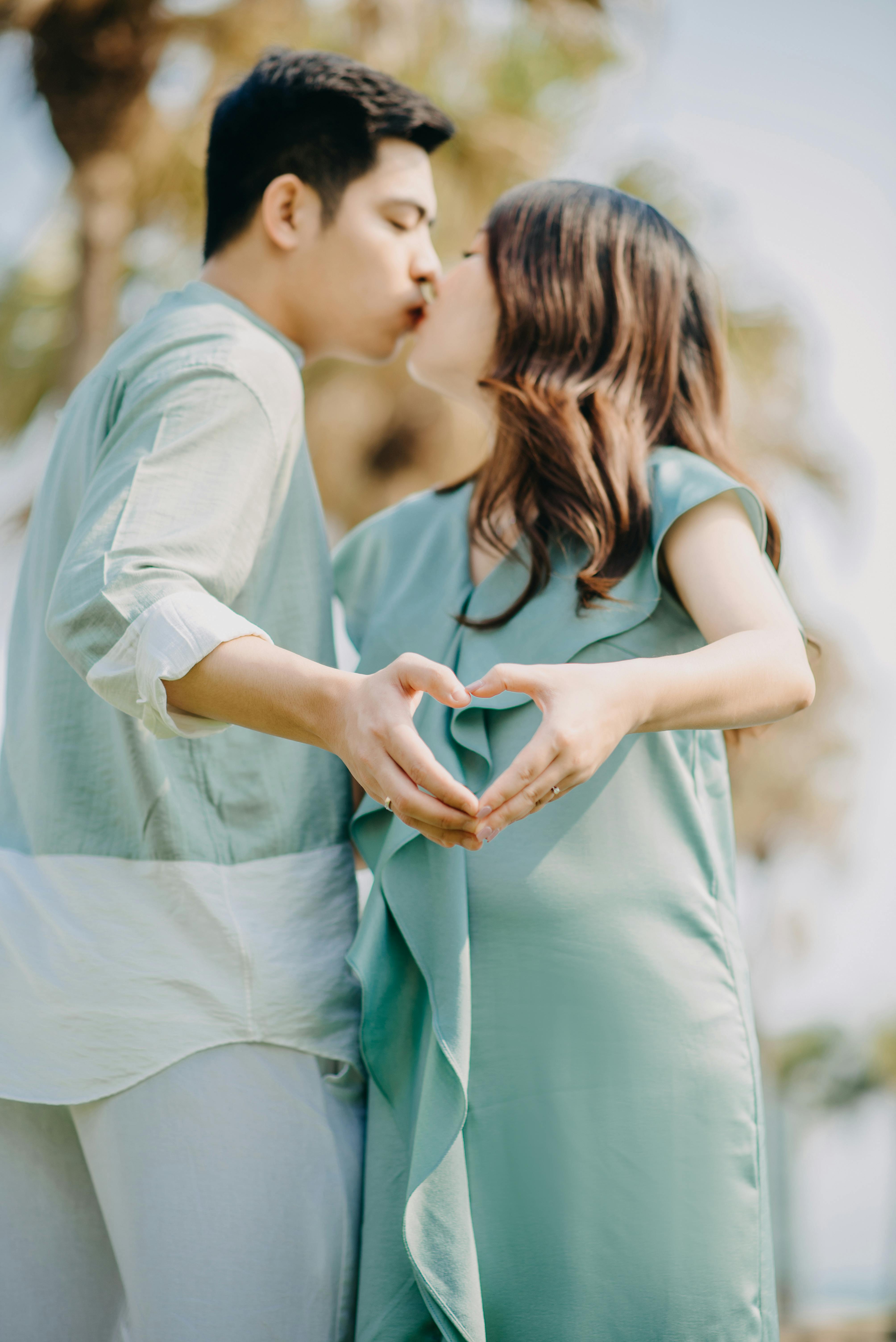 How can I touch her heart with words?