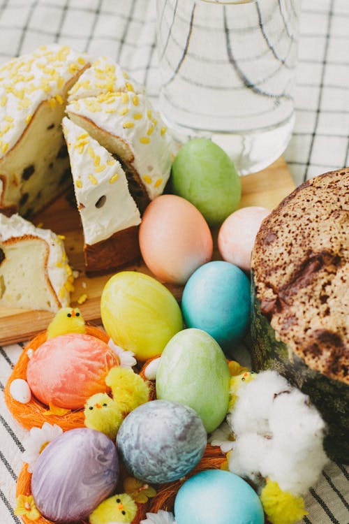 Colorful Easter Eggs and Cakes 