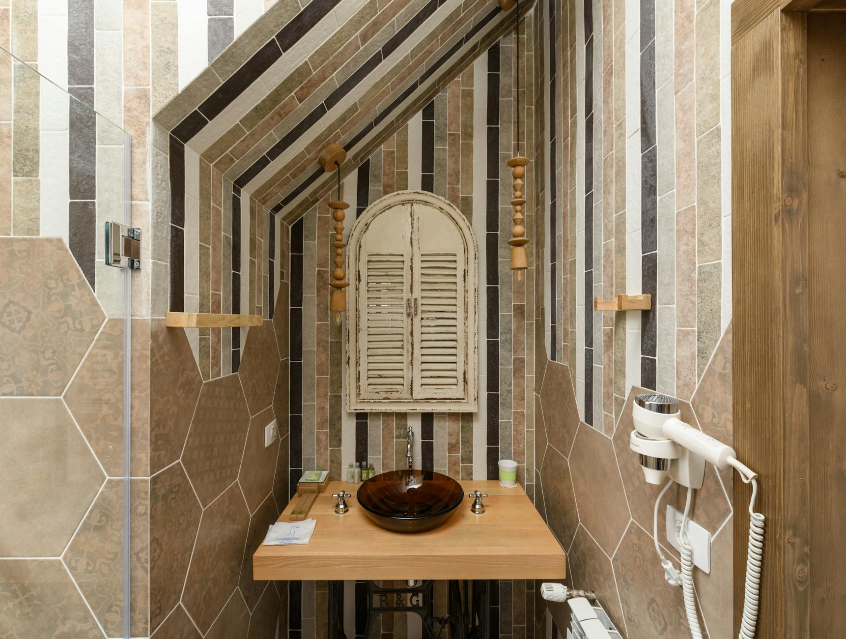 Warm Terracotta Hexagon Tiles In A Bathroom Setting