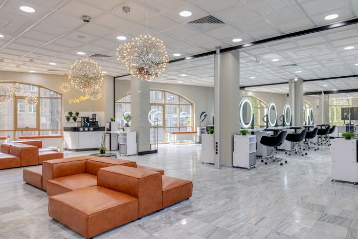 Beauty parlour styling station
