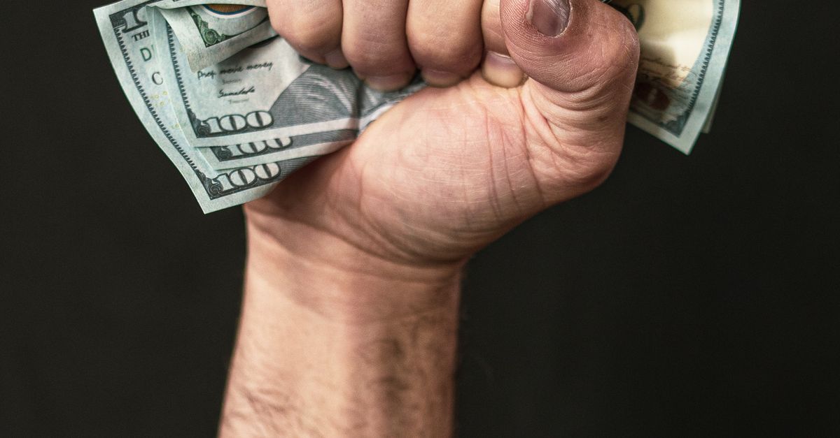 Economic collapse and the survival of 10 key industries during the Great Depression Economic collapse and the survival of 10 key industries during the Great Depression