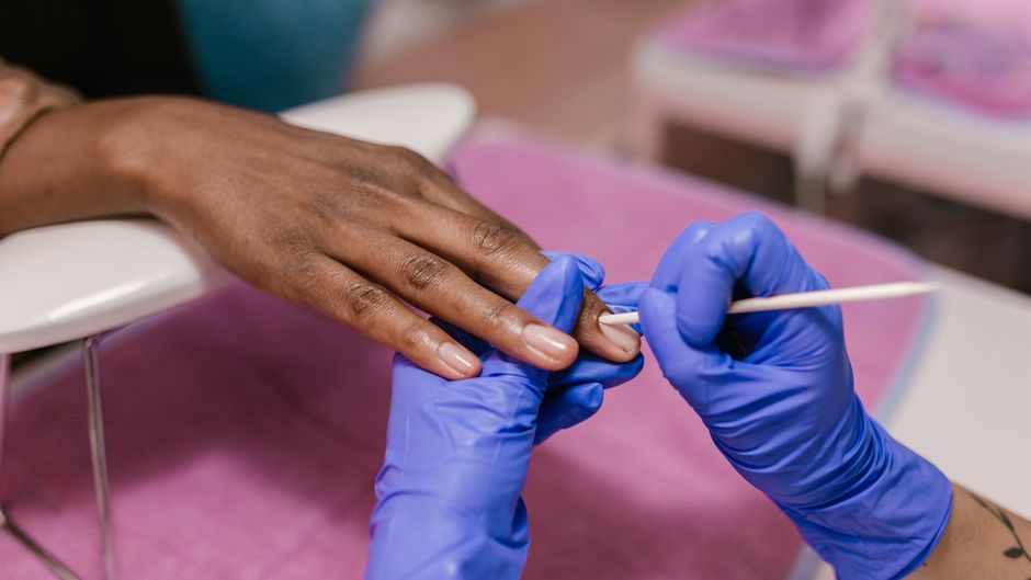 nail salons singapore