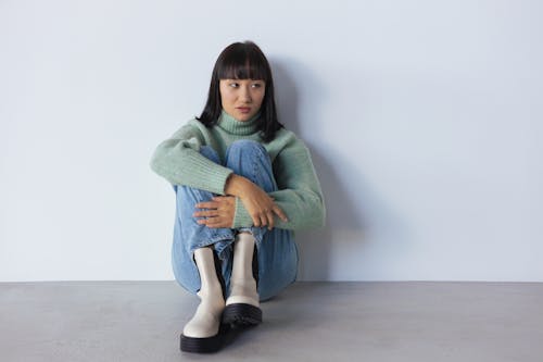 Bezpłatne Darmowe zdjęcie z galerii z azjatka, kobieta, kolana Zdjęcie z galerii
