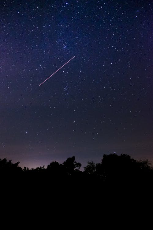 Free Shooting Star during Nighttime Stock Photo