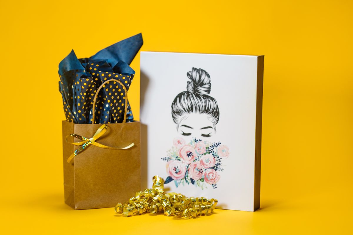 Bolsa de regalo con estampado artístico para retail