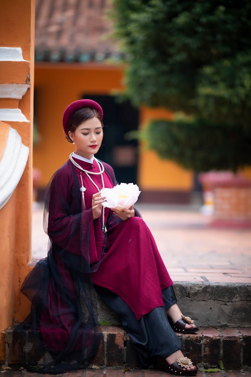 亞洲女人, 传统服装, 垂直拍摄 的 免费素材图片