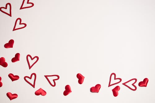 Mini Red Hearts Wallpaper