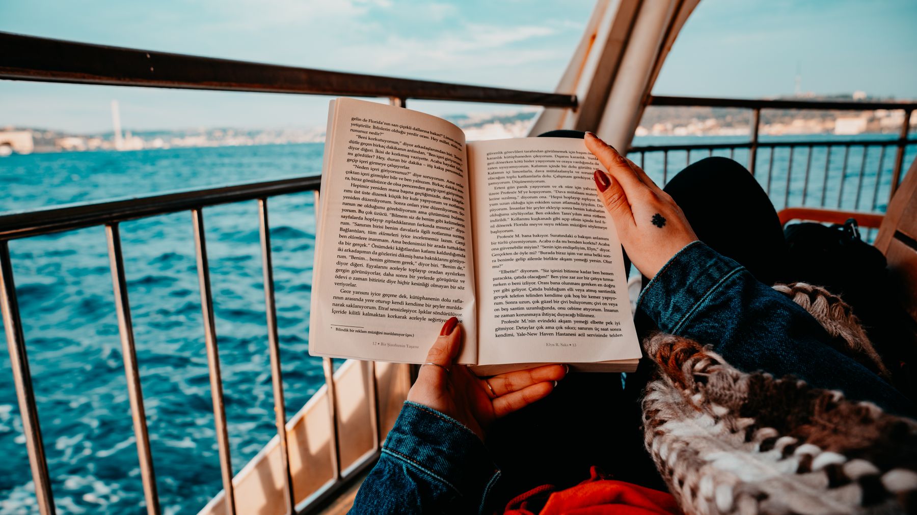 Windsor or Oxford: Choosing Your Day Trip from Reading