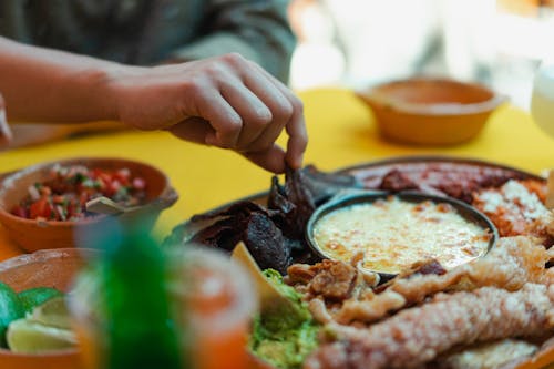 Kostenloses Stock Foto zu abendessen, cinco de mayo, drinnen