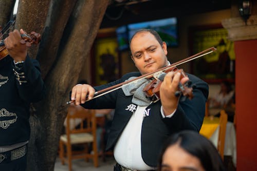 Free Man Playing Violin Stock Photo