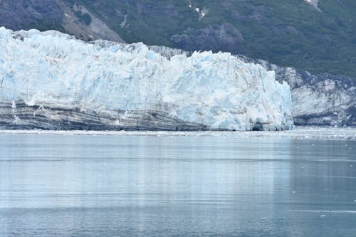 Безкоштовне стокове фото на тему «айсберг, відображення, вода»