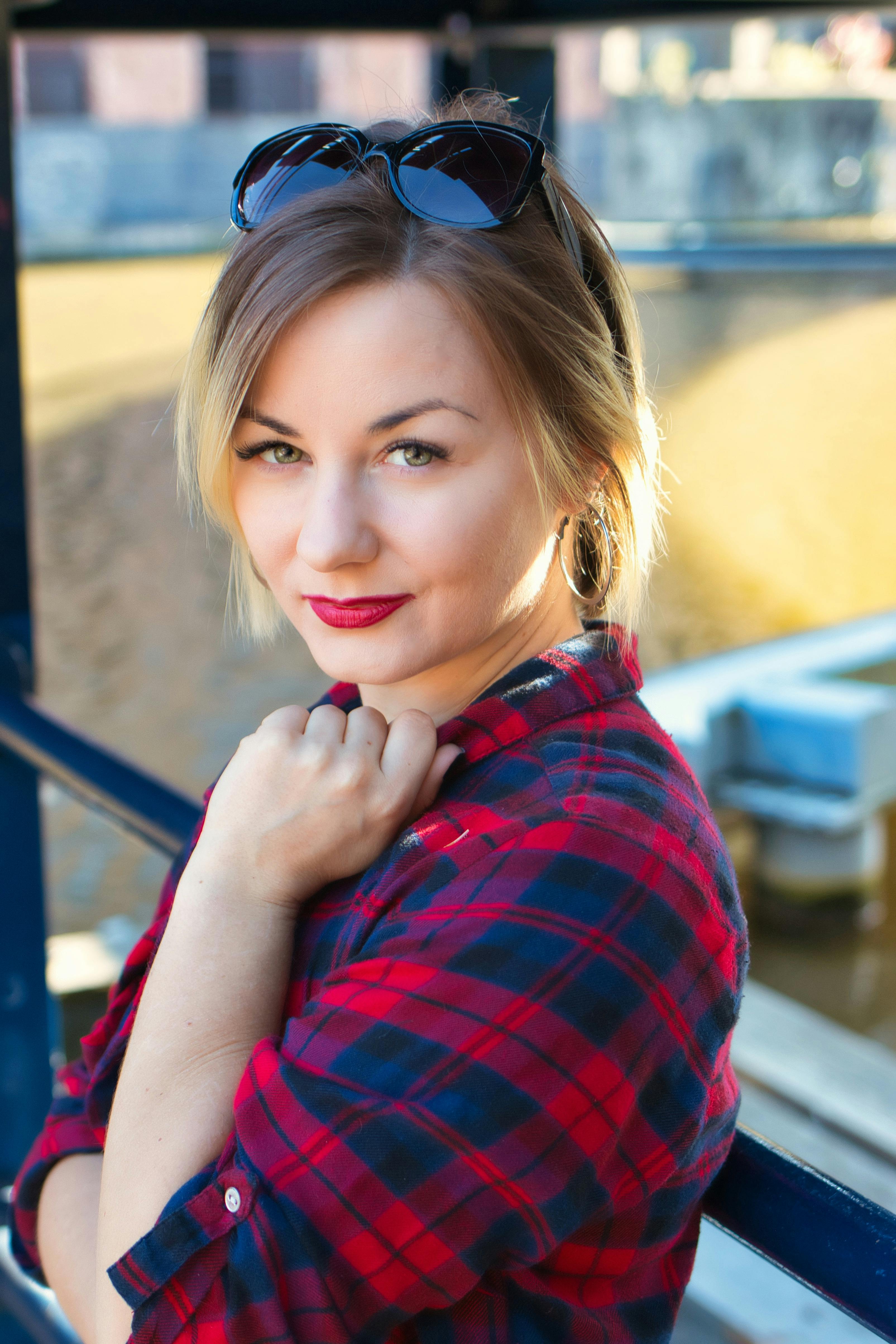 Hand on Gray Bag · Free Stock Photo