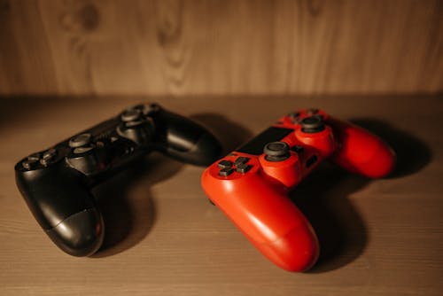 Gratis arkivbilde med enhet, gamepad, hylle