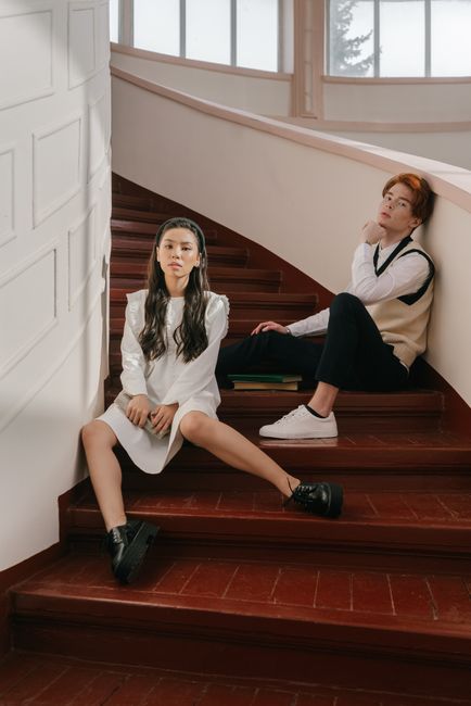Inspirasi Outfit: 5 Contoh Kombinasi Gaya Feminin dan Maskulin Inspirasi Outfit: 5 Contoh Kombinasi Gaya Feminin dan Maskulin