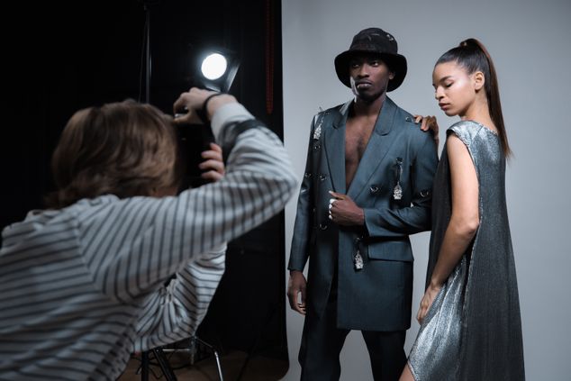 Editorial brand fotografie in zwart-wit