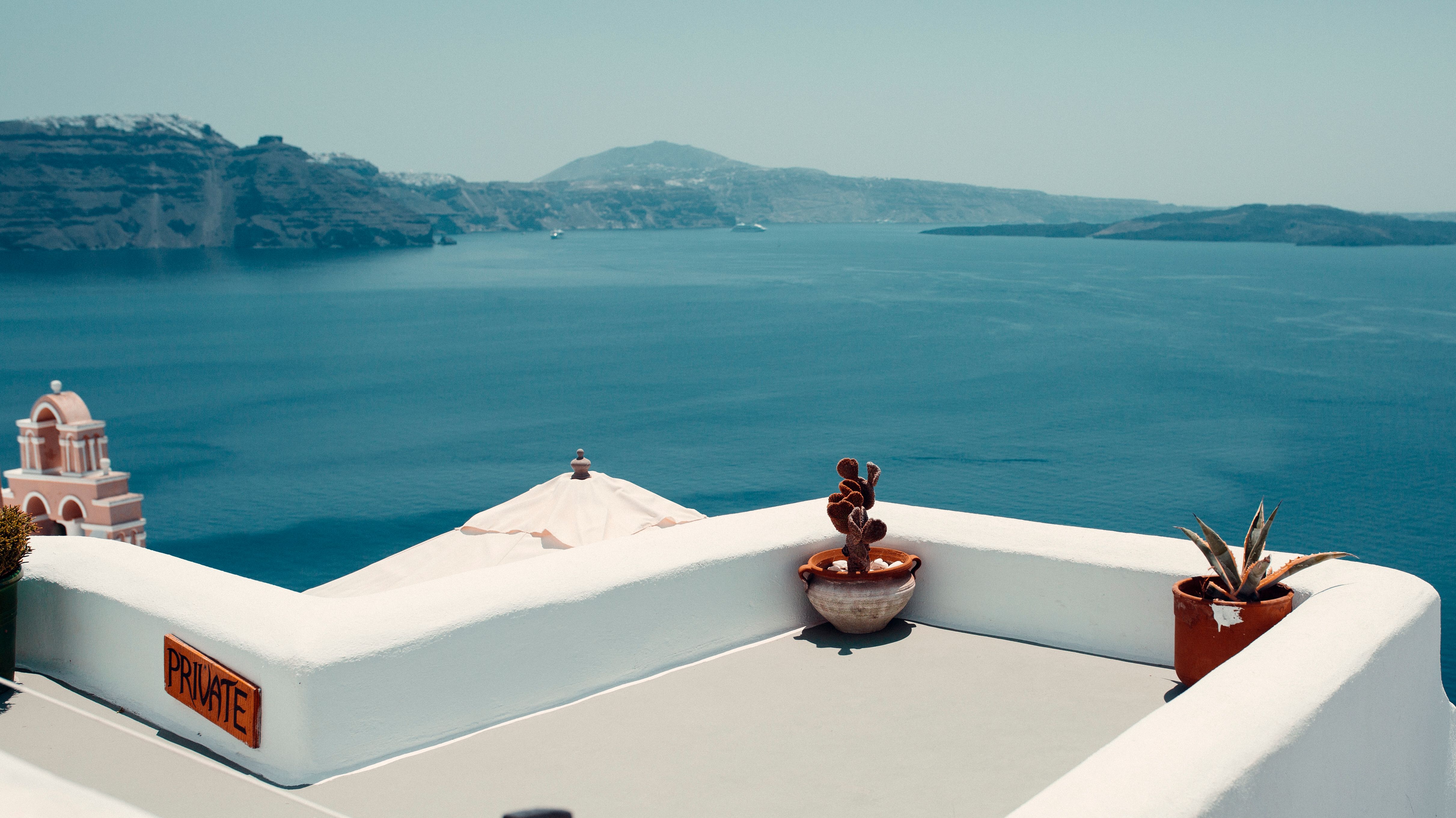 Booking.com Promo Codes and Deals This June — Photo by Efecan Efe on Pexels