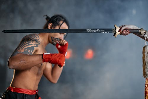 Fotos de stock gratuitas de arma, boxeador, combatiente