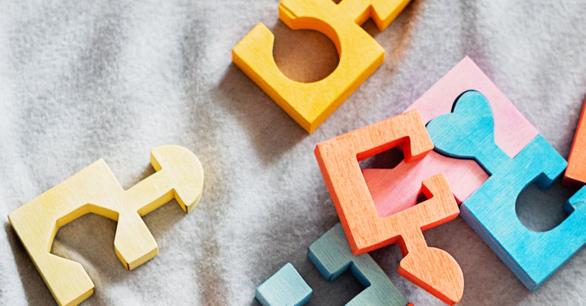 How to tell family you're pregnant via text