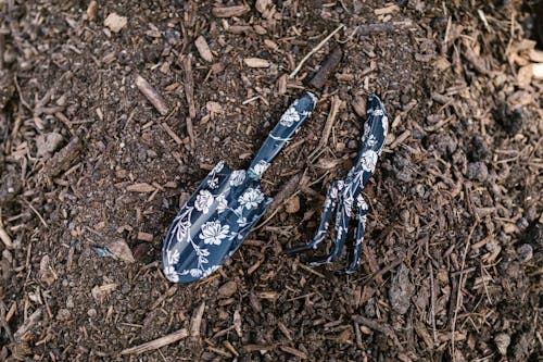 Blue and White Floral Trowel