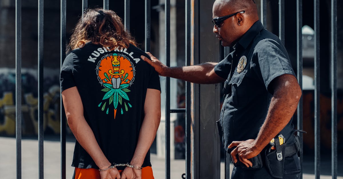 南投公墓變垃圾場 科技執法成功逮13違規者 最高罰款6000元